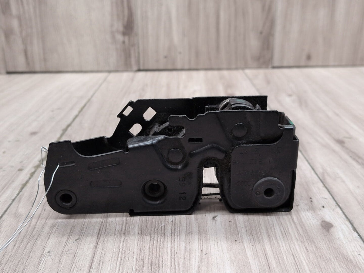 2008-2017 Audi S5 8T Hood Bonnet Safety Lock Latches SET 8K1823746 OEM