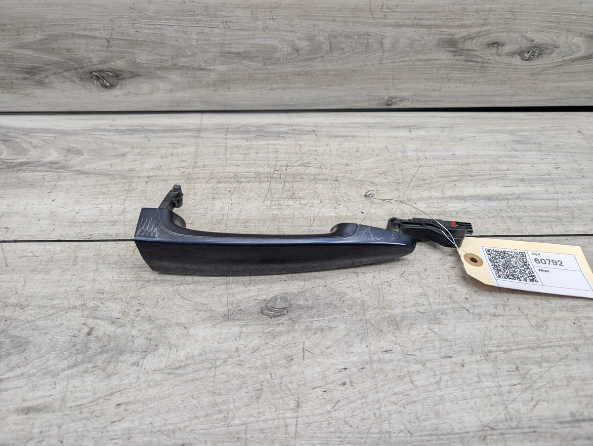 2007-2013 BMW 328i E93 Front Right Passenger Exterior Door Handle w/ Comfort Access 7209362 OEM