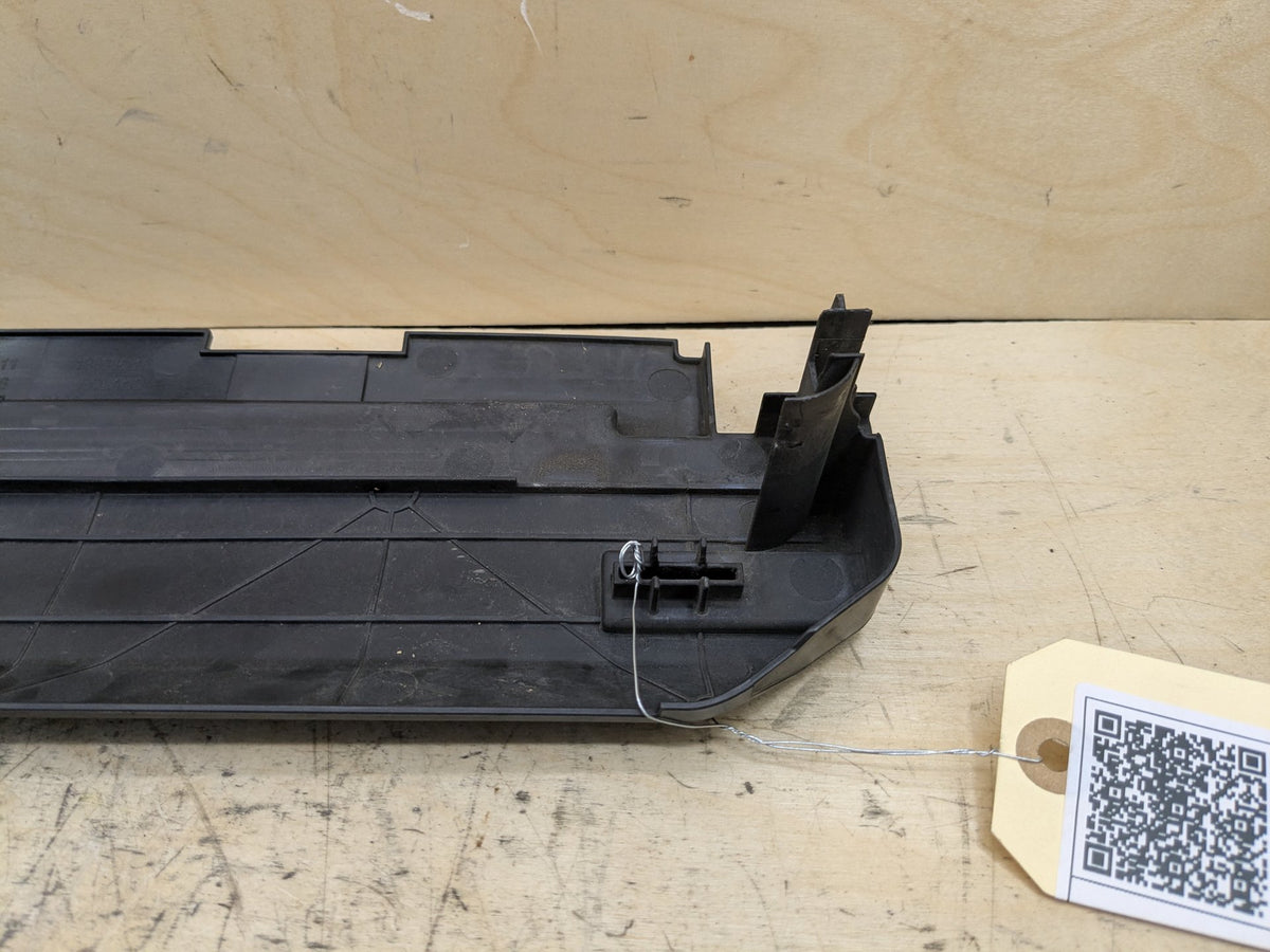 2018-2023 BMW M550i G30 Front Radiator Cover Air Duct Panel 8670940 OEM