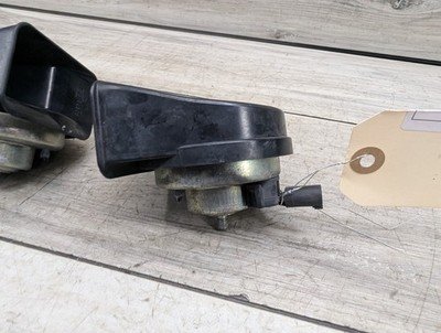 2007-2013 BMW 328i E93 Alarm Horns SET 7159421 OEM