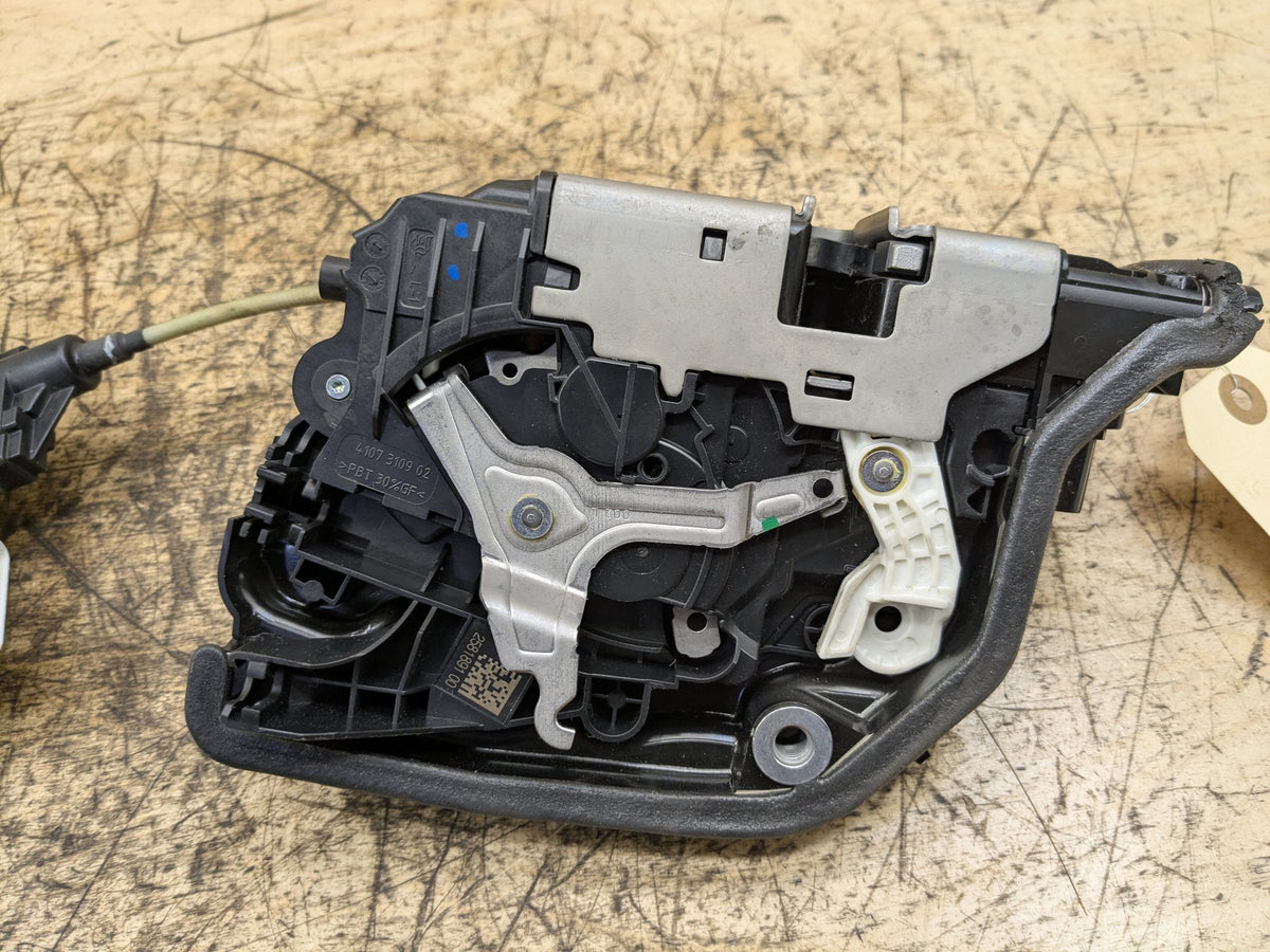 16-22 OEM BMW G11 G12 FRONT LEFT DRIVER Side Door Lock Latch Actuator SOFT CLOSE
