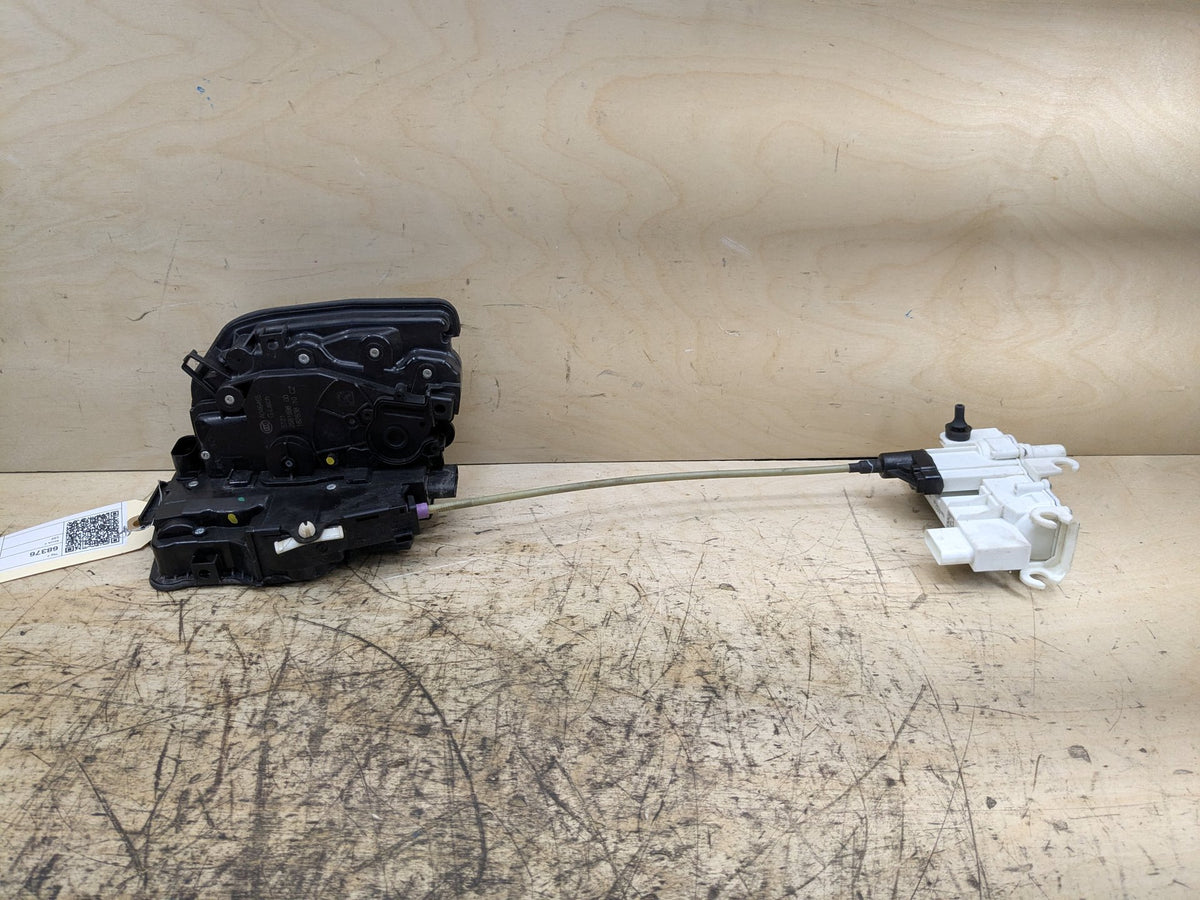 2016-2019 BMW 740Li G12 Rear Right Door Latch Lock Actuator 2581898 OEM