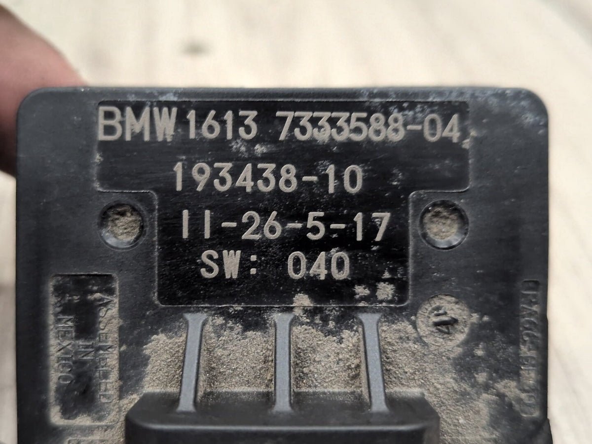 2016-2022 BMW 750i G12 Temperature Sensor 7333588 OEM