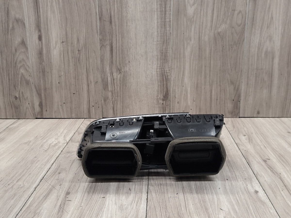 2015-2018 Audi Q3 8U Dashboard Dash Board Middle Center Air Vent 8U1820951C OEM