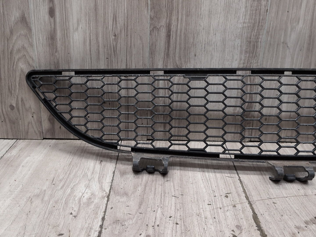 2004-2010 BMW M6 E64 Front Middle Center Bumper Cover Grille 7898287 OEM