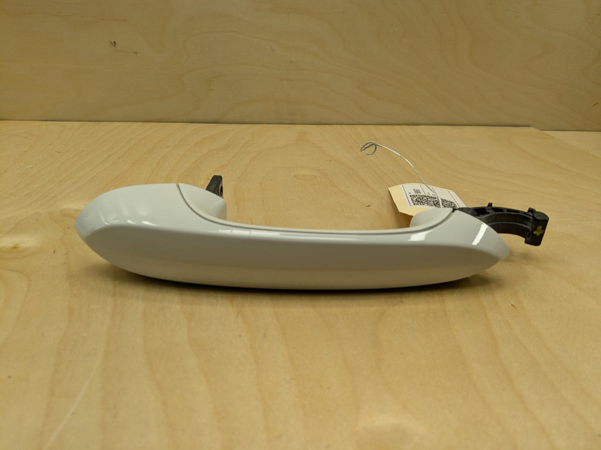 2018-2025 BMW X3 G01 Front Left Door Handle w/ Comfort Access 7470528 OEM
