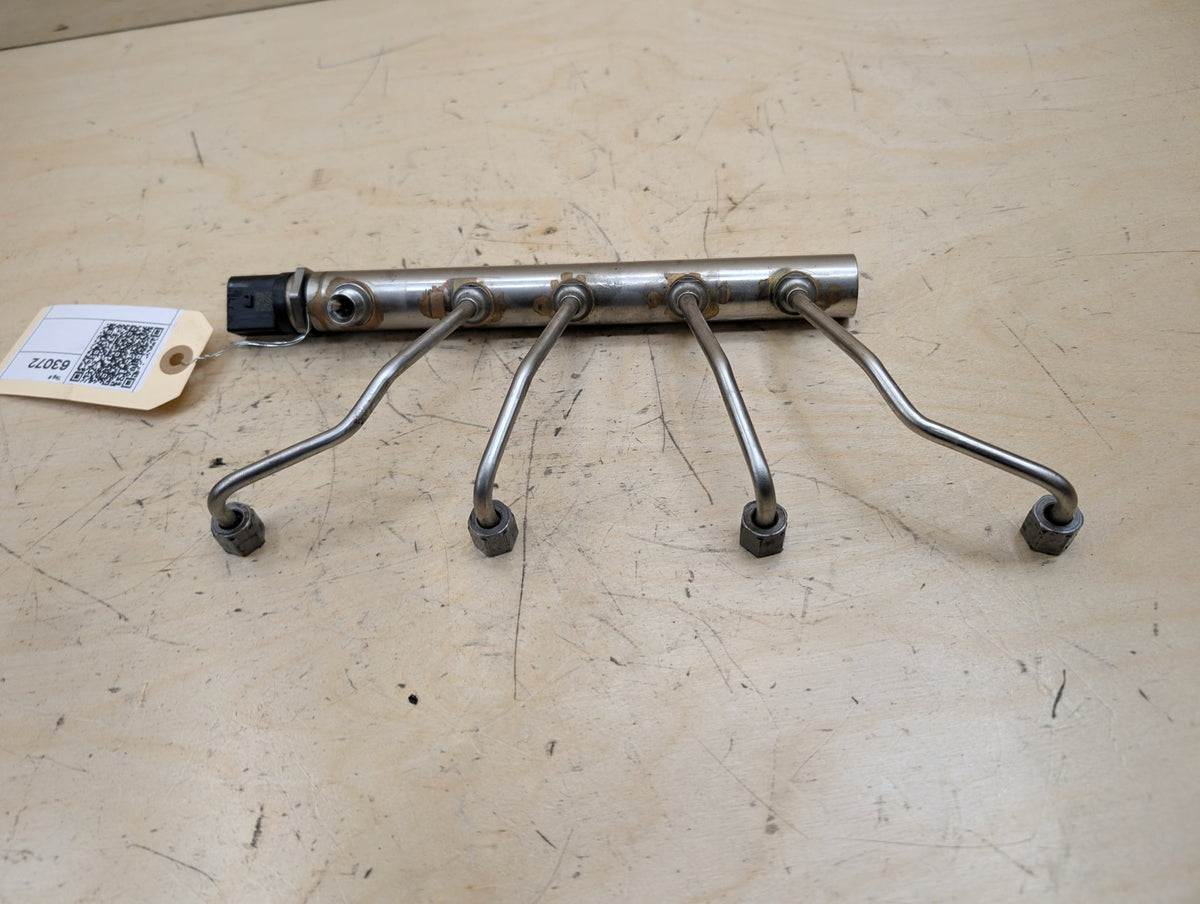 OEM BMW F10 F15 F25 F30 F32 F36 320 328 Engine N20 N26 Fuel Injector Line Rail