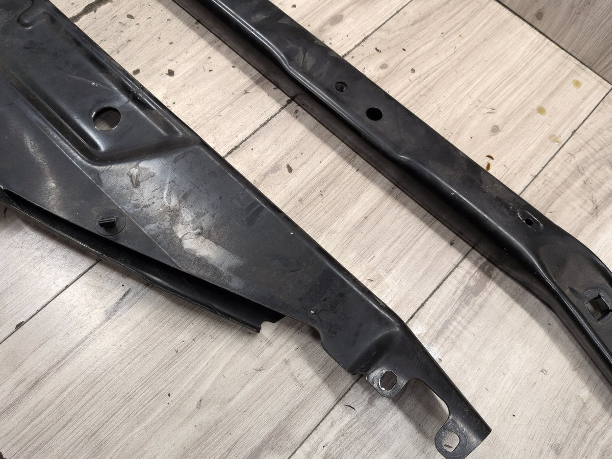 2011-2016 BMW M5 F10 Front Upper Radiator Tie Bar Panel Support w/ Bars SET 7200690 OEM