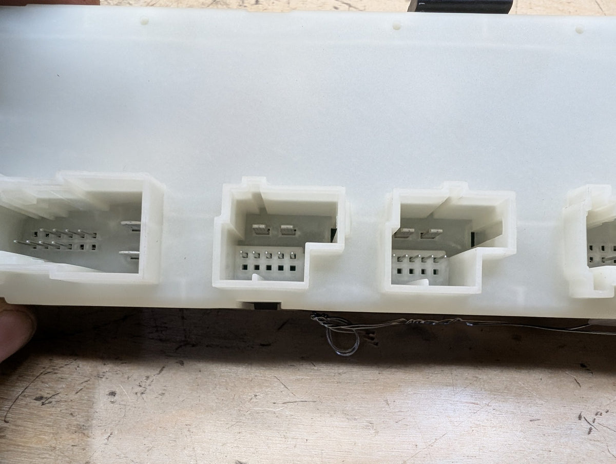 OEM BMW G05 G07 X5 X7 Trunk Tailgate Decklid Function Control Module