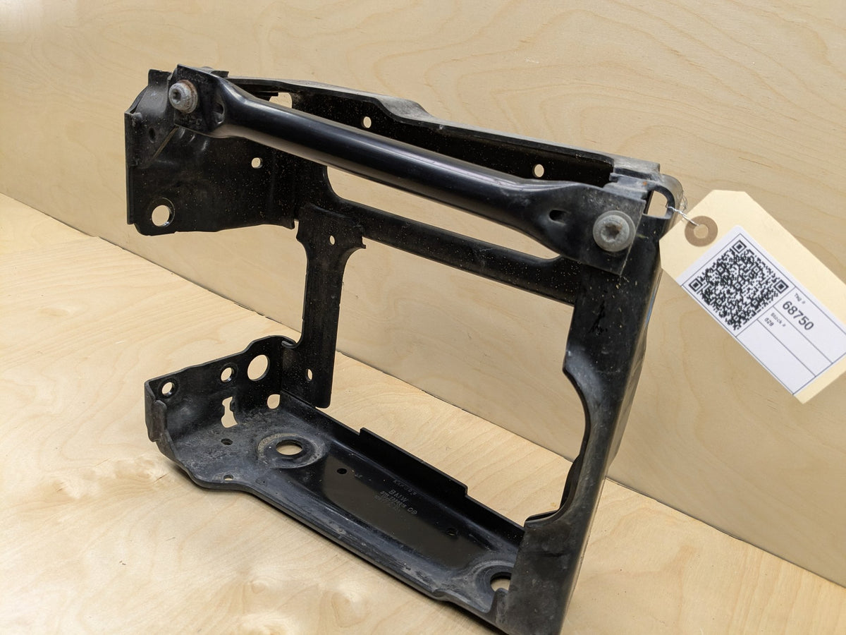 OEM BMW G01 G02 F97 X3 X4 Front Right Passenger Radiator Reinforcement Bracket