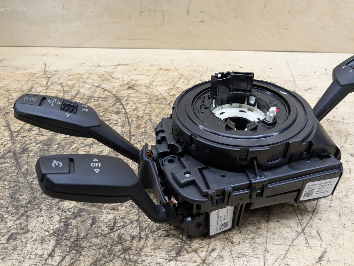 2008-2013 BMW 135i E88 Steering Wheel Sensor Clockspring 9123041 OEM