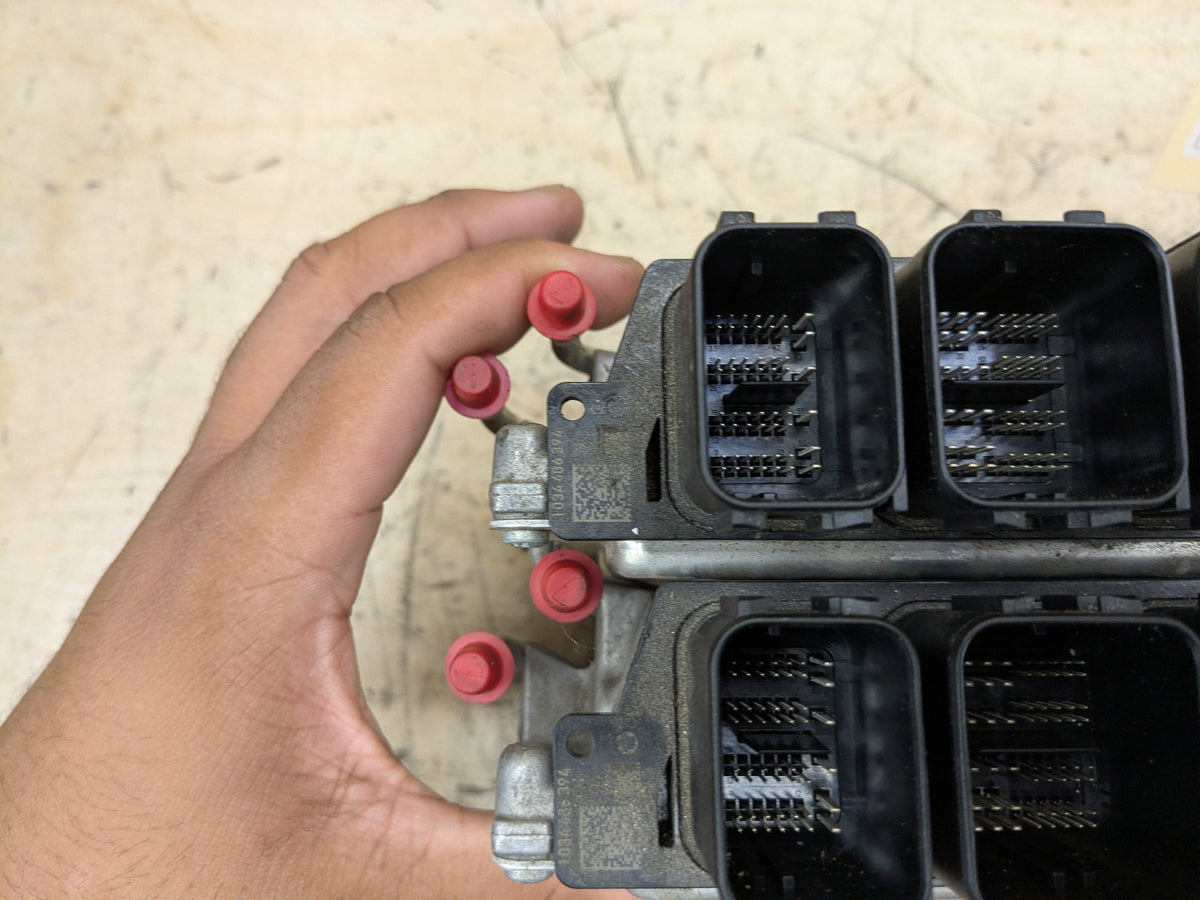 2018-2023 BMW G30 M550i N63B44O2 Engine ECU DME Computer Module SET 9494495