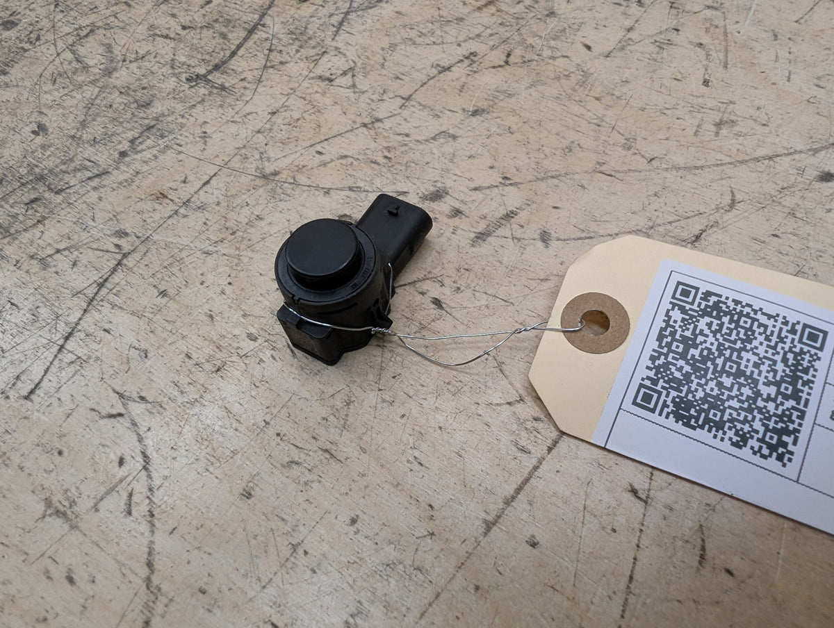 OEM BMW F44 G05 G12 G20 G22 G23 G26 G80 PDC Parking Distance Sonic Sensor Black