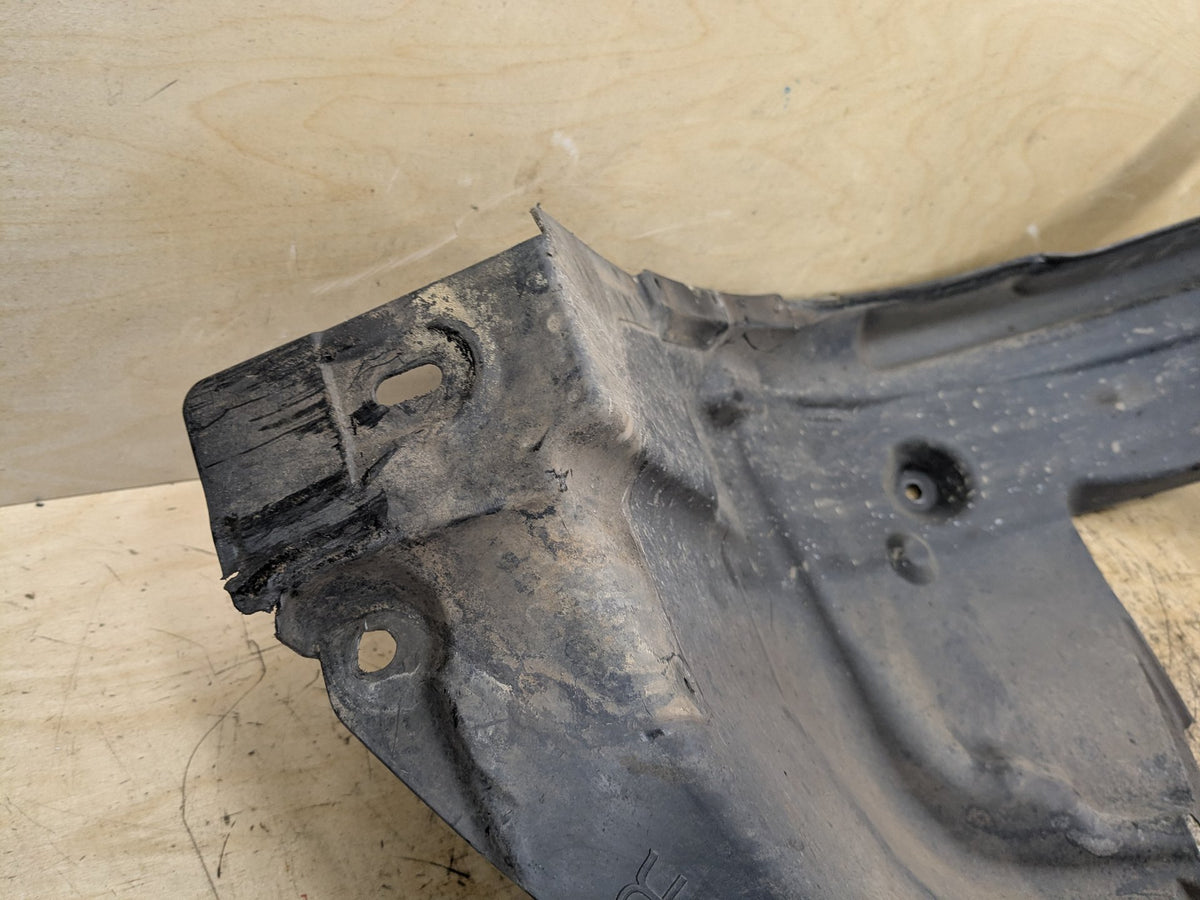 2008-2013 BMW 135i E88 Front Right Passenger Fender Liner Splash Guard 7166244