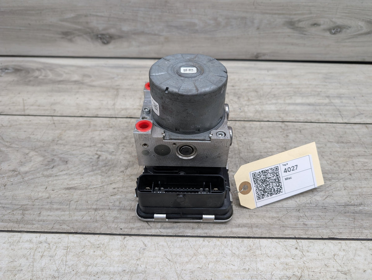 2019-2020 BMW 330i G20 ABS Pump Module 5A52A75 OEM