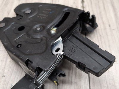 2019-2026 BMW X5 G05 Lower Liftgate Tailgate Lock Latch Actuator 7475462 OEM