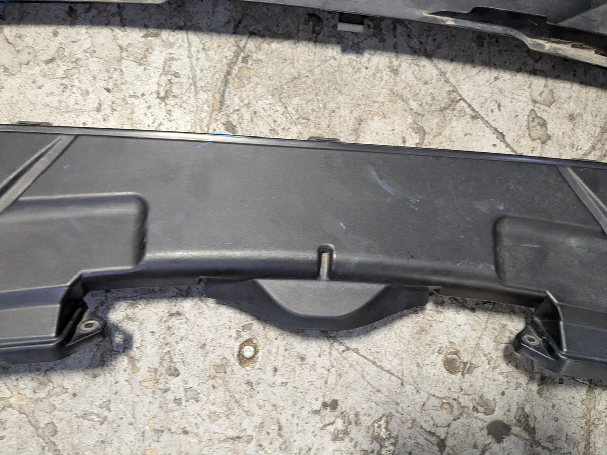 2008-2013 BMW 135i E88 Left Right Side Cowl Covers SET 6925018 OEM