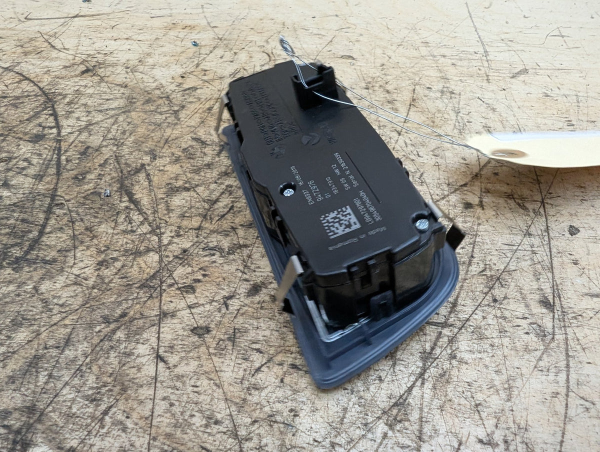 2016-2019 BMW 740Li G12 Headlamp Switch 9472976 OEM