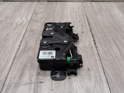 2019-2026 BMW X5 G05 Lower Liftgate Tailgate Lock Latch Actuator 7357112 OEM