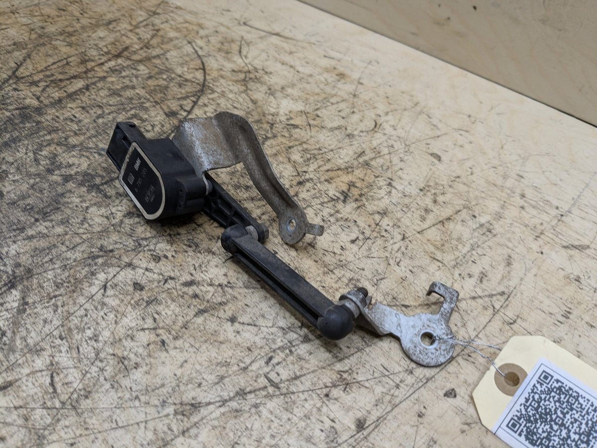 2008-2013 BMW 135i E88 Suspension Height Level Sensor 6785205 OEM