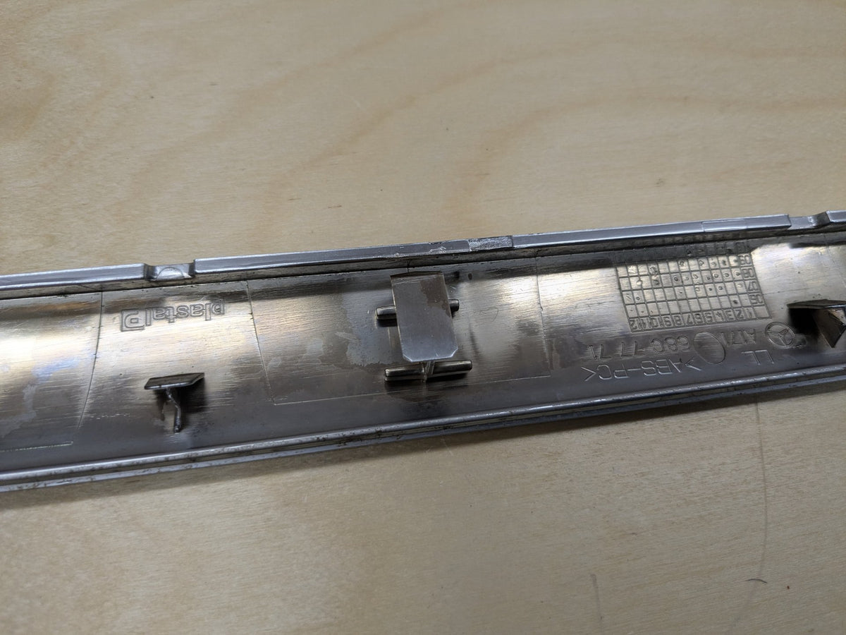 2009-2011 Mercedes-Benz SLK-Class R171 Center Console Trim A1716807771 OEM