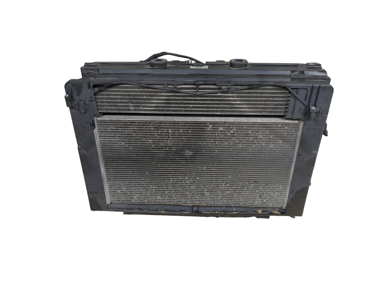 12-19 OEM BMW F10 F12 F13 M6 Main Radiators Cooling ASSEMBLY Fan SET S63T 100w