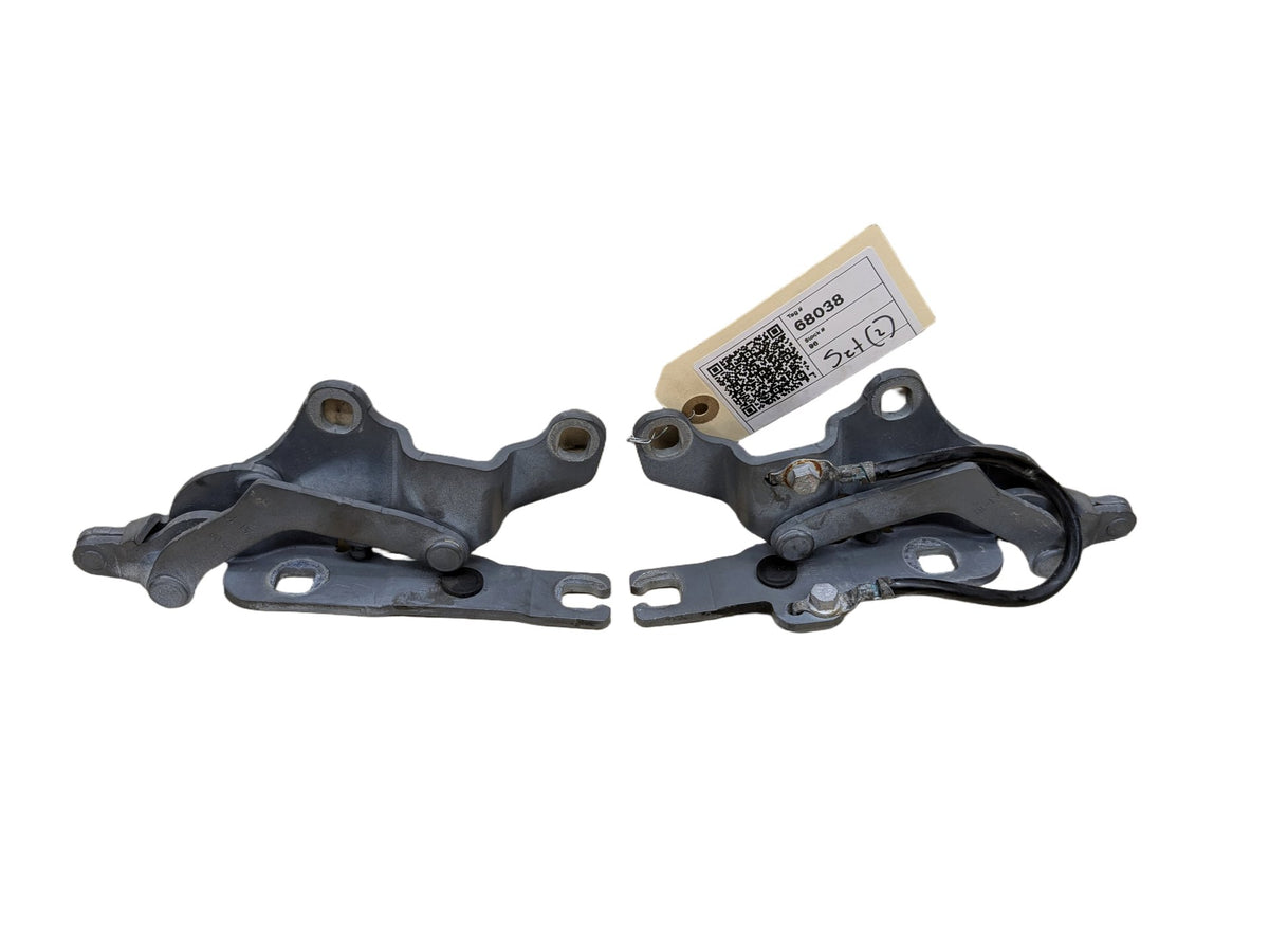 2008-2013 BMW 135i E88 Hood Bonnet Hinges SET 7060559 OEM