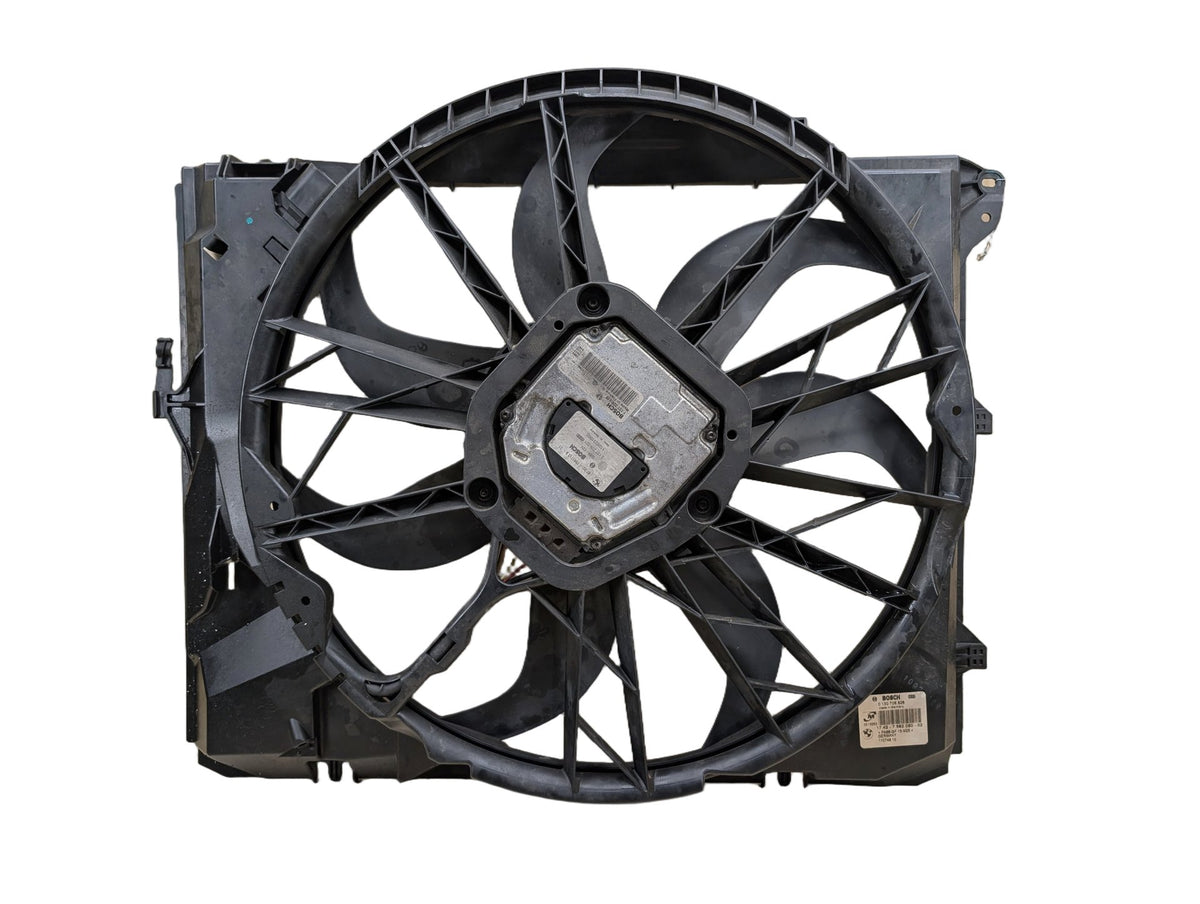 07-13 OEM BMW E82 E88 E90 E92 E93 N52 Radiator Cooling Auxiliary Fan 600W