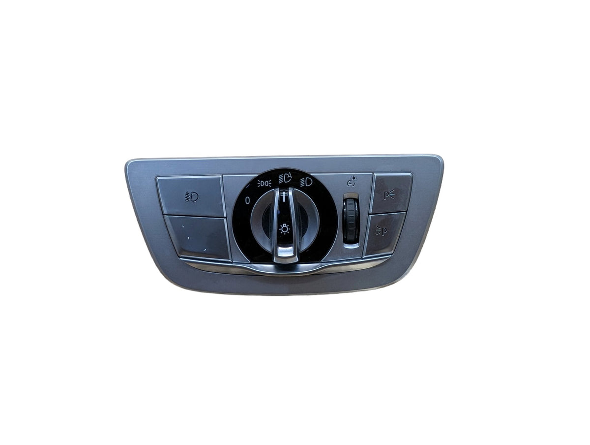 2016-2019 BMW 740Li G12 Headlamp Switch 9472976 OEM