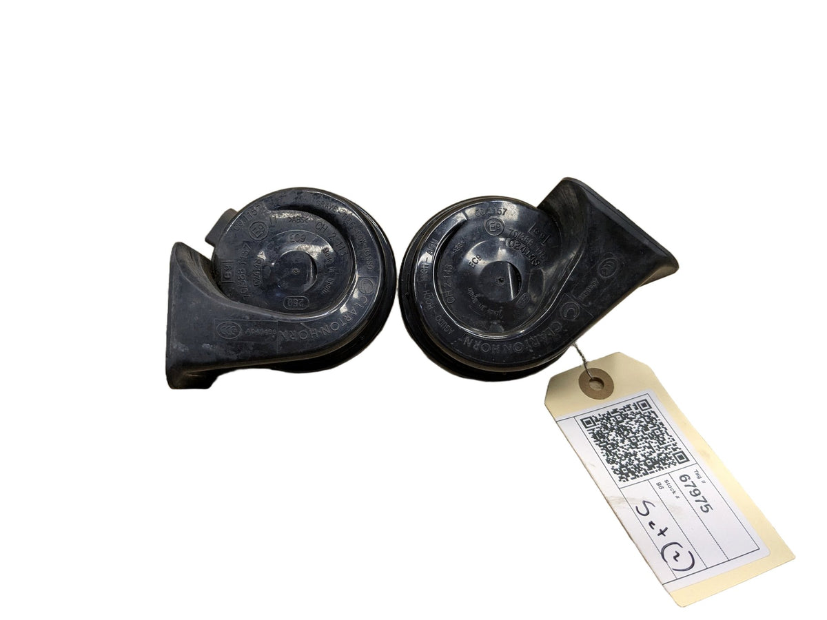 2008-2013 BMW 135i E88 Alarm Horns SET 7192551 OEM