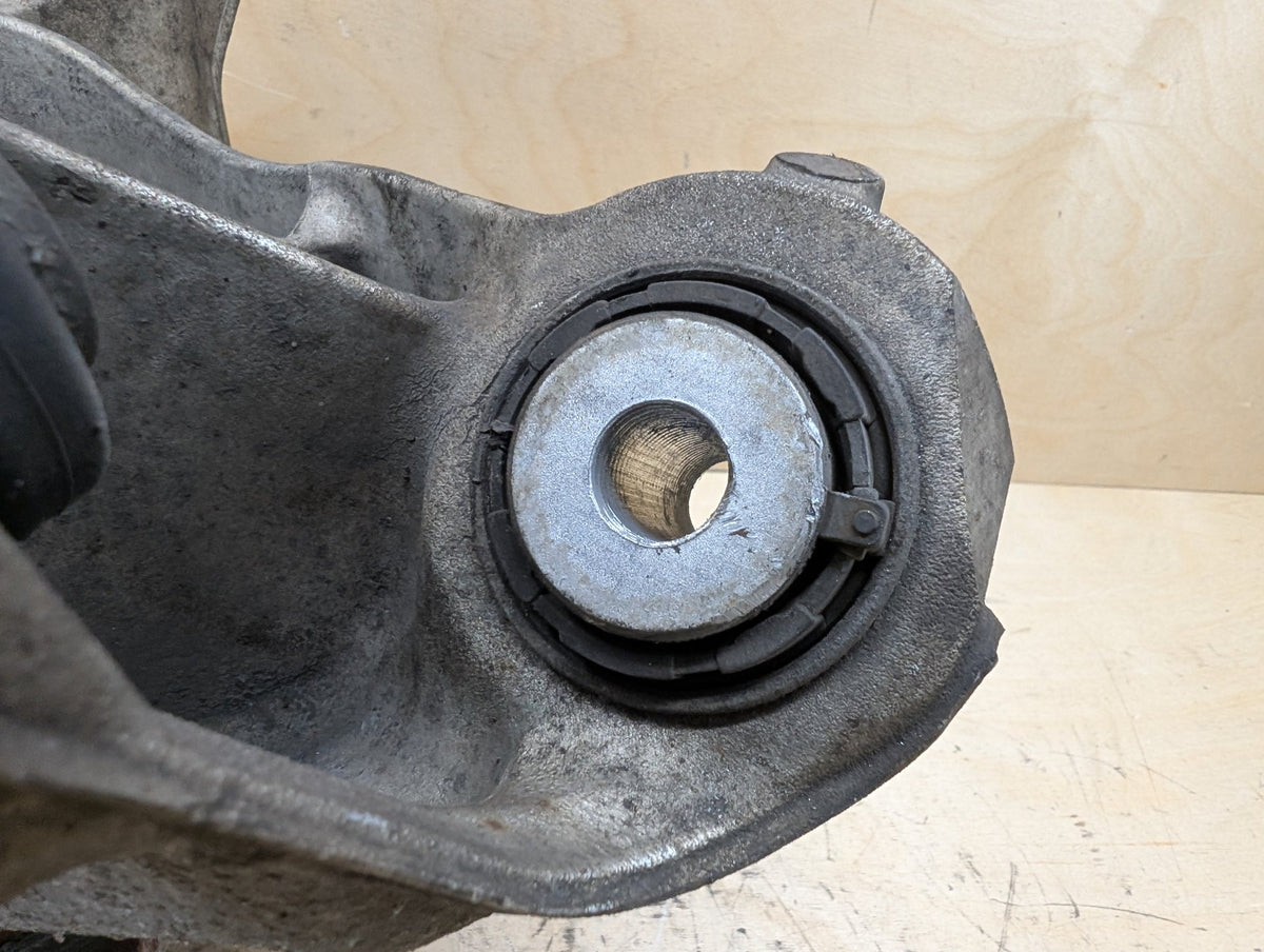 OEM BMW G05 G06 G07 X5 X6 X7 Rear Left Driver Side Hub Spindle Knuckle Bearing