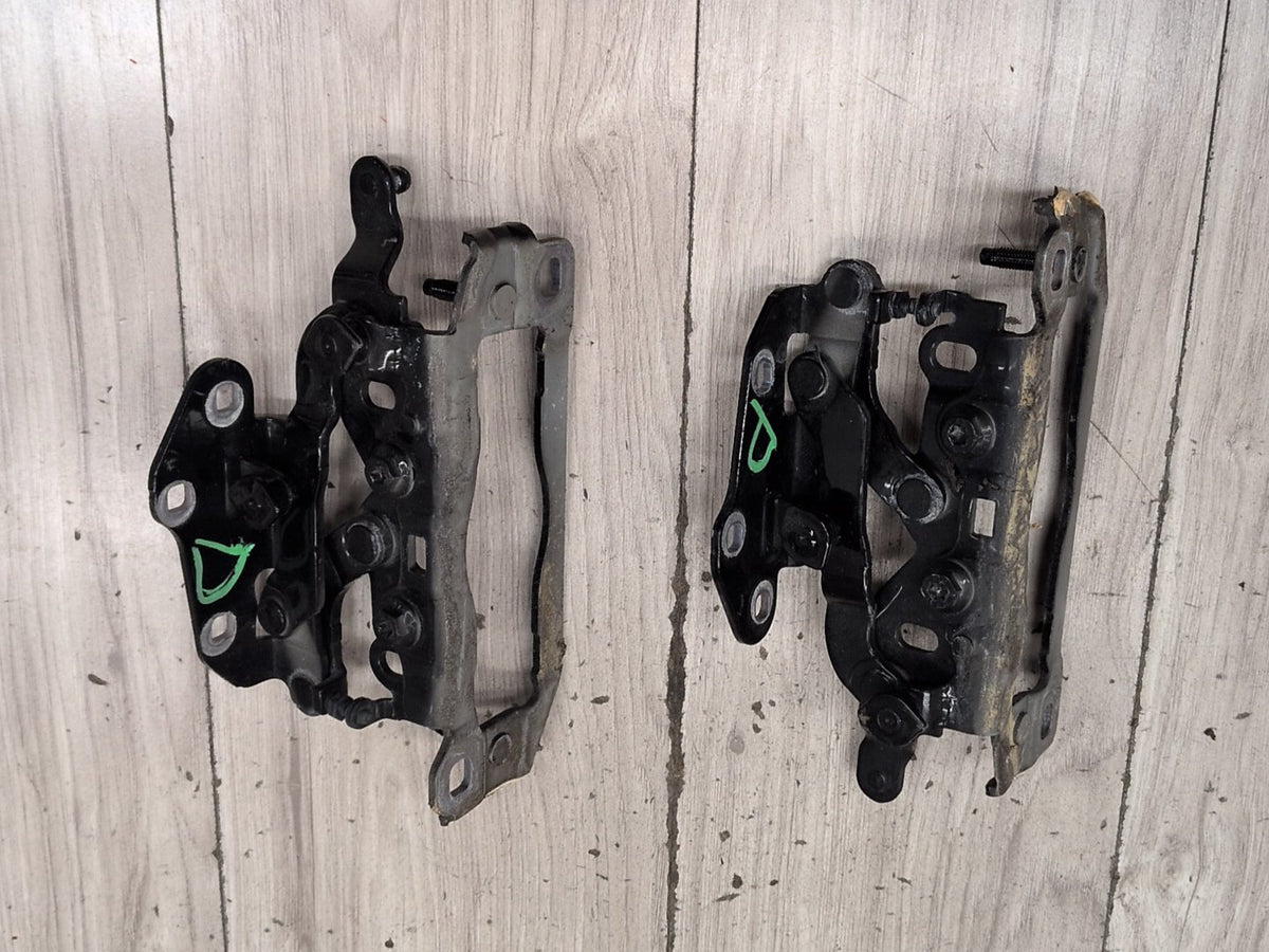 2009-2012 Mercedes-Benz E550 W212 Hood Bonnet Hinges SET A2048800228 OEM