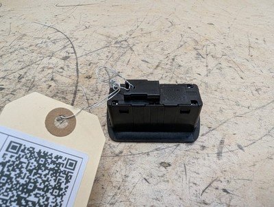 OEM BMW F02 F10 F15 F48 F90 G01 G20 G30 G80 X3 Rear Trunk Lid Center Lock Switch