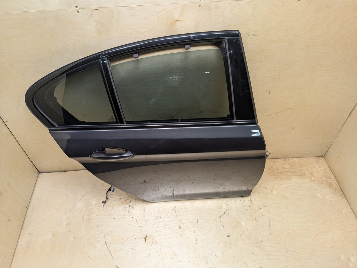 OEM BMW F90 G30 530 540 M550 M5 Rear Right Passenger Door Shell Panel