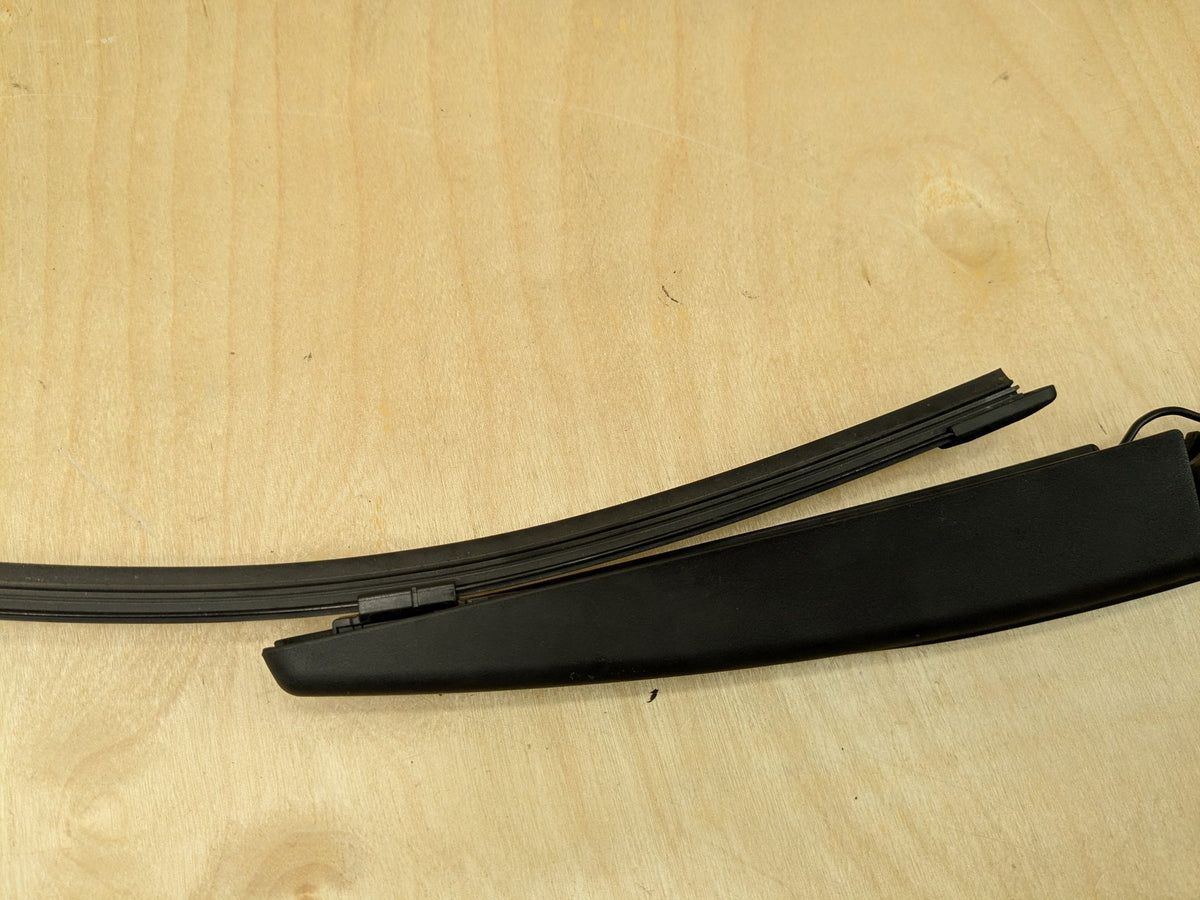 2018-2025 BMW X3 G01 Rear Windshield Wiper 5A9D569 OEM