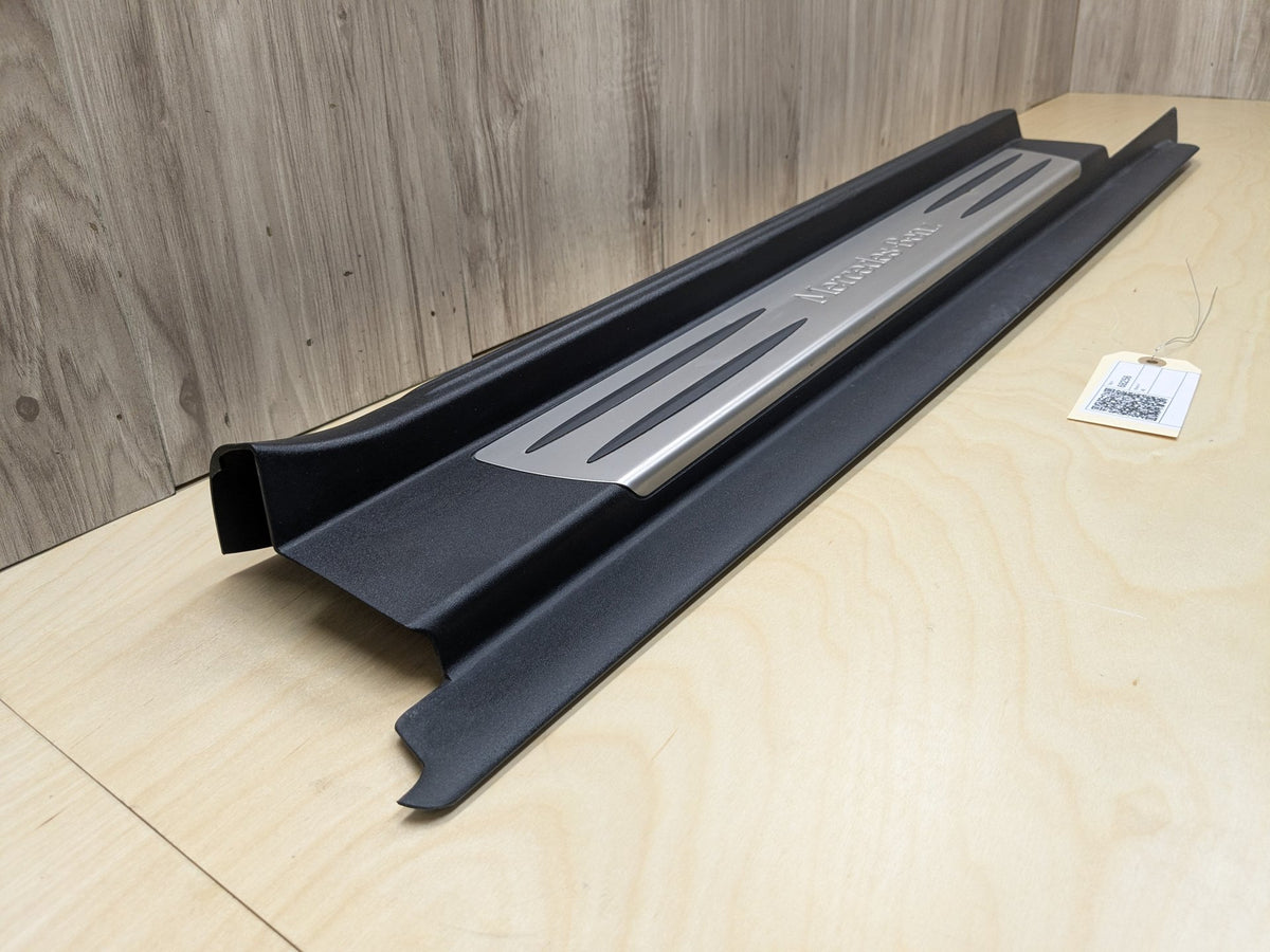 2009-2011 Mercedes-Benz SLK-Class R171 Right Scuff Plate Door Sill A1716800235