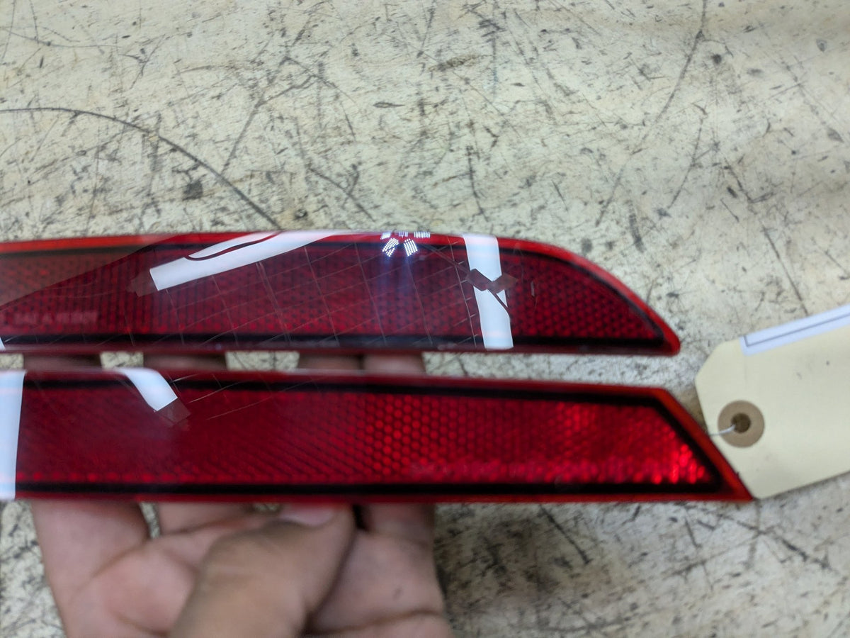 2018-2023 BMW M550i G30 Rear Left Right Bumper Reflectors SET 7851577 OEM
