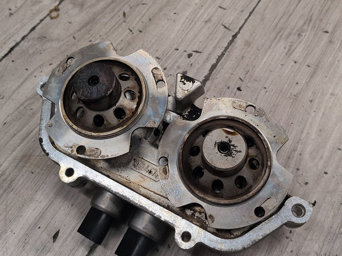2004-2010 BMW M6 E64 VVT Variable Valve Timing Actuator SET 7841073 OEM