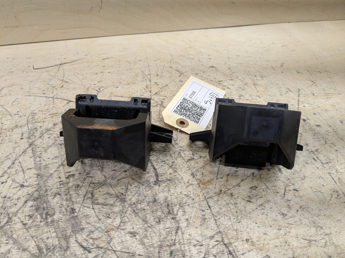 2007-2013 BMW 328i E92 Radiator Lower Mounting Brackets SET 7591647 OEM