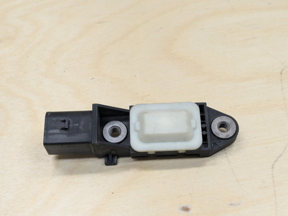 2009-2011 Mercedes-Benz SLK-Class R171 Yaw Rate Sensor Module A0038212851 OEM