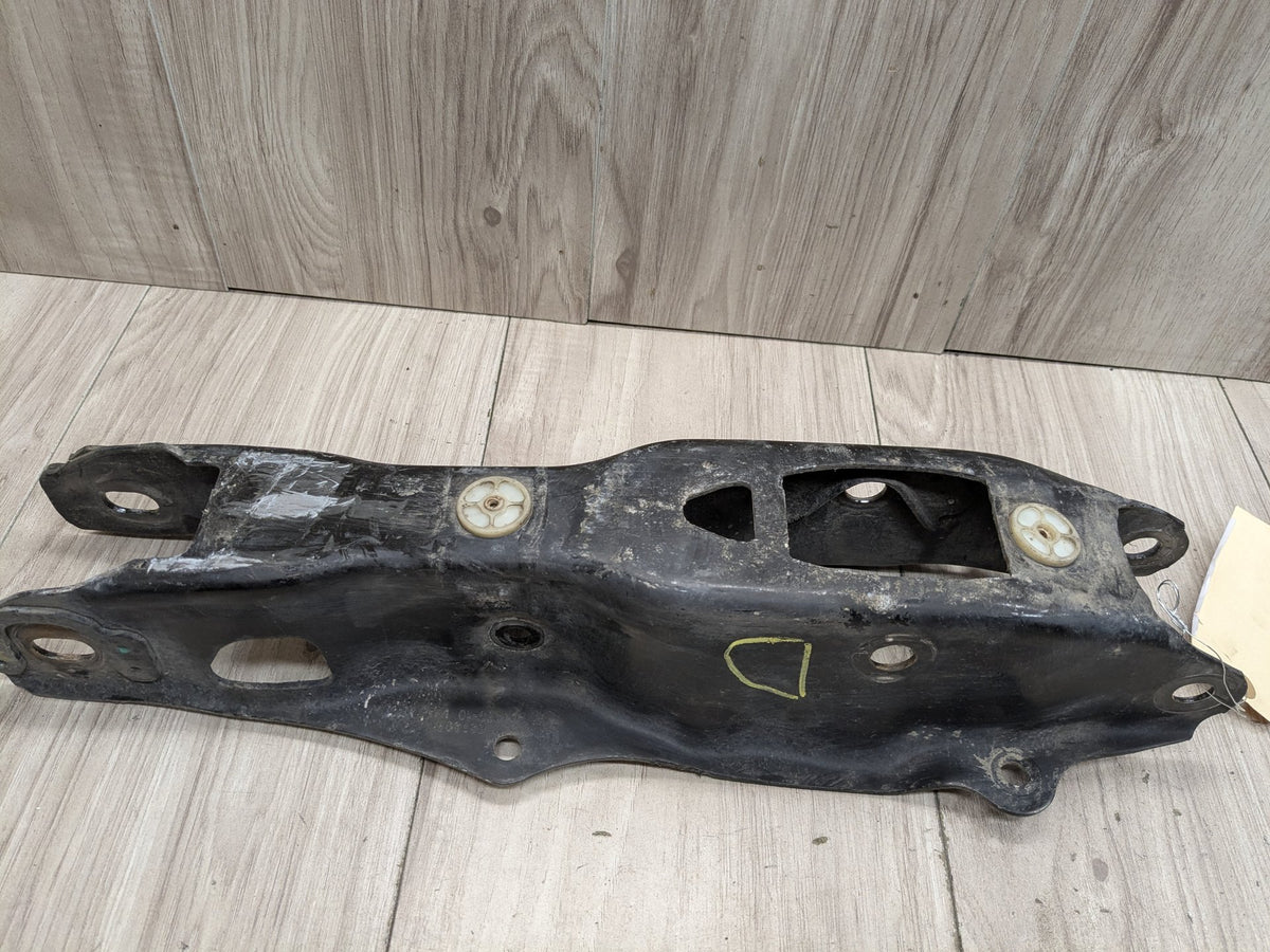 2019-2026 BMW X5 G05 Rear Left Driver Control Arms SET 6878017