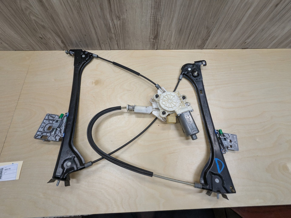 2009-2011 Mercedes-Benz SLK-Class R171 Door Window Regulator A1717200846 OEM