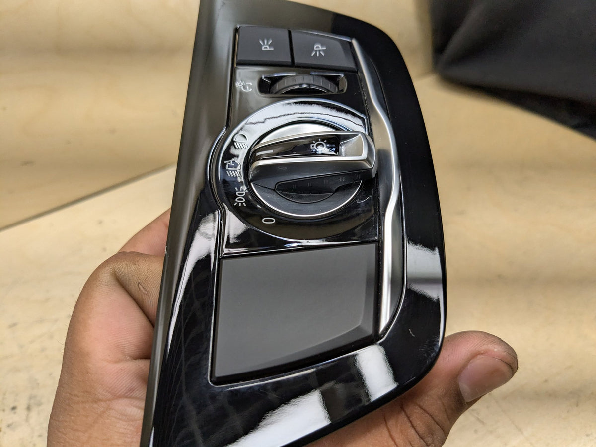2018-2023 BMW M550i G30 Headlamp Switch 6841879 OEM