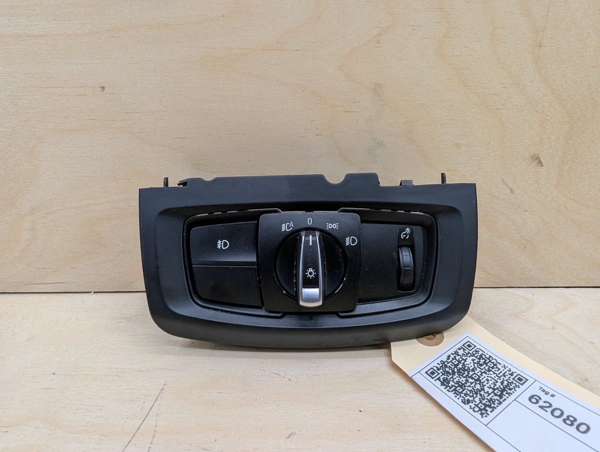 2015-2019 BMW X6 F16 Headlamp Switch 9390196 OEM