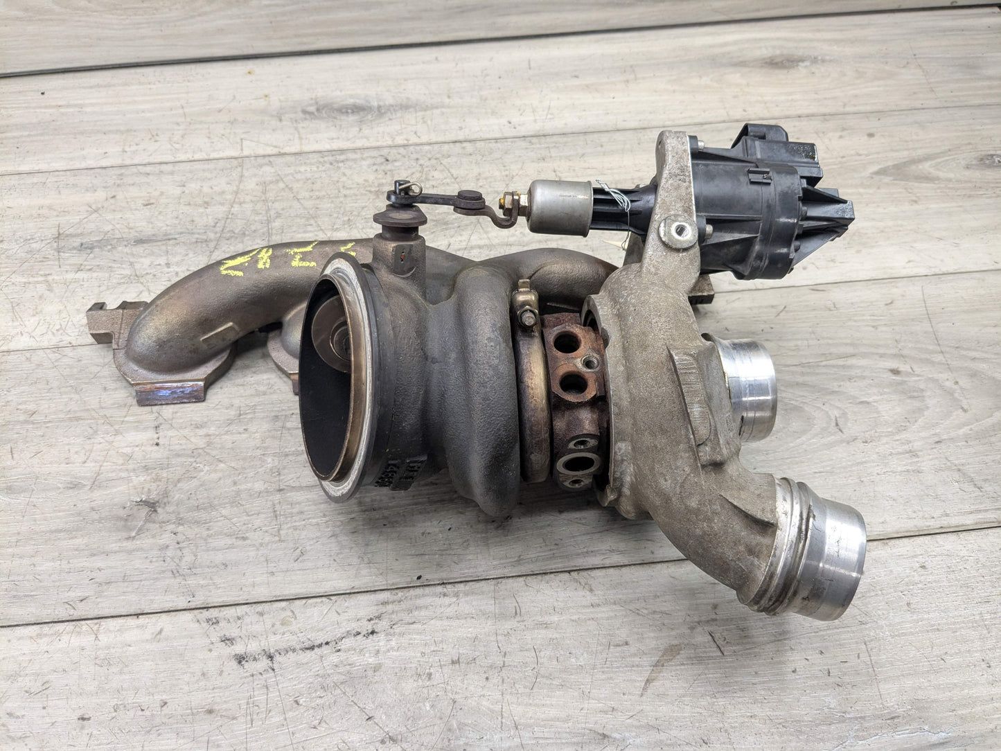 OEM BMW F22 F30 F32 F36 G01* G30* 330 430 X3 Engine B46 Turbo Charger w Manifold