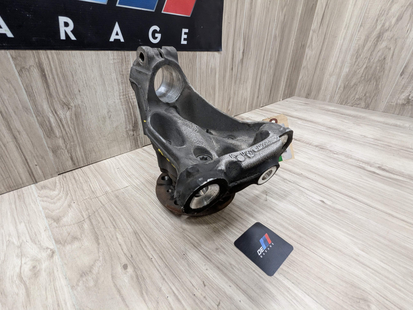 12-18 OEM BMW F30 F31 Sedan RWD Front Right Hub Knuckle Wheel Bearing Carrier