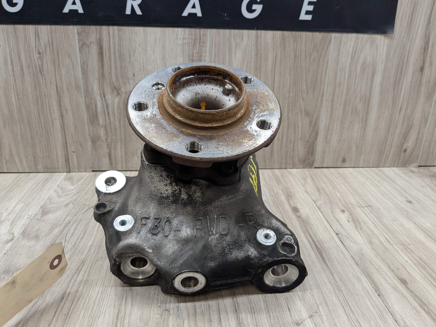 12-18 OEM BMW F30 F31 Sedan RWD Front Right Hub Knuckle Wheel Bearing Carrier