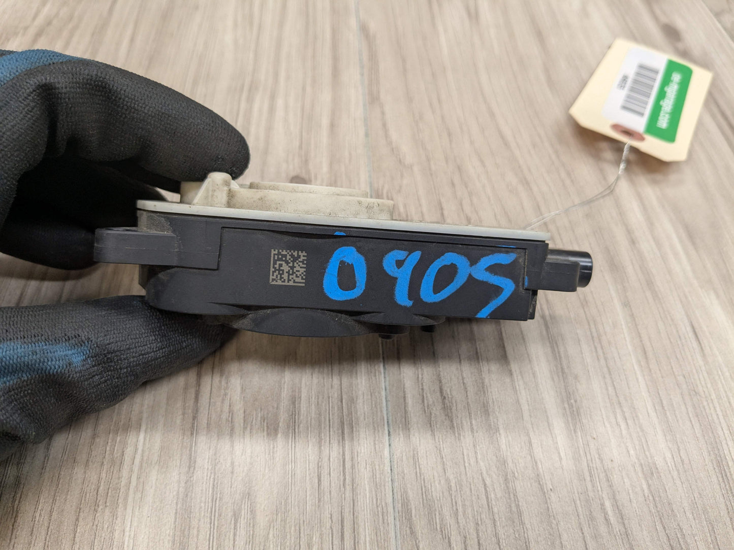 OEM BMW G05 G07 G12 G20 330 M340 X5 X7 Front Upper Grille Shutter Motor Actuator