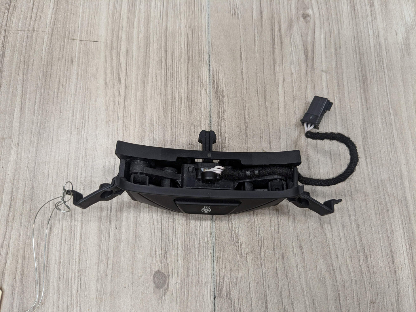 OEM BMW F44 G01 G05 G12 G20 G22 G26 G30 G42 Steering Wheel Heater Button Switch