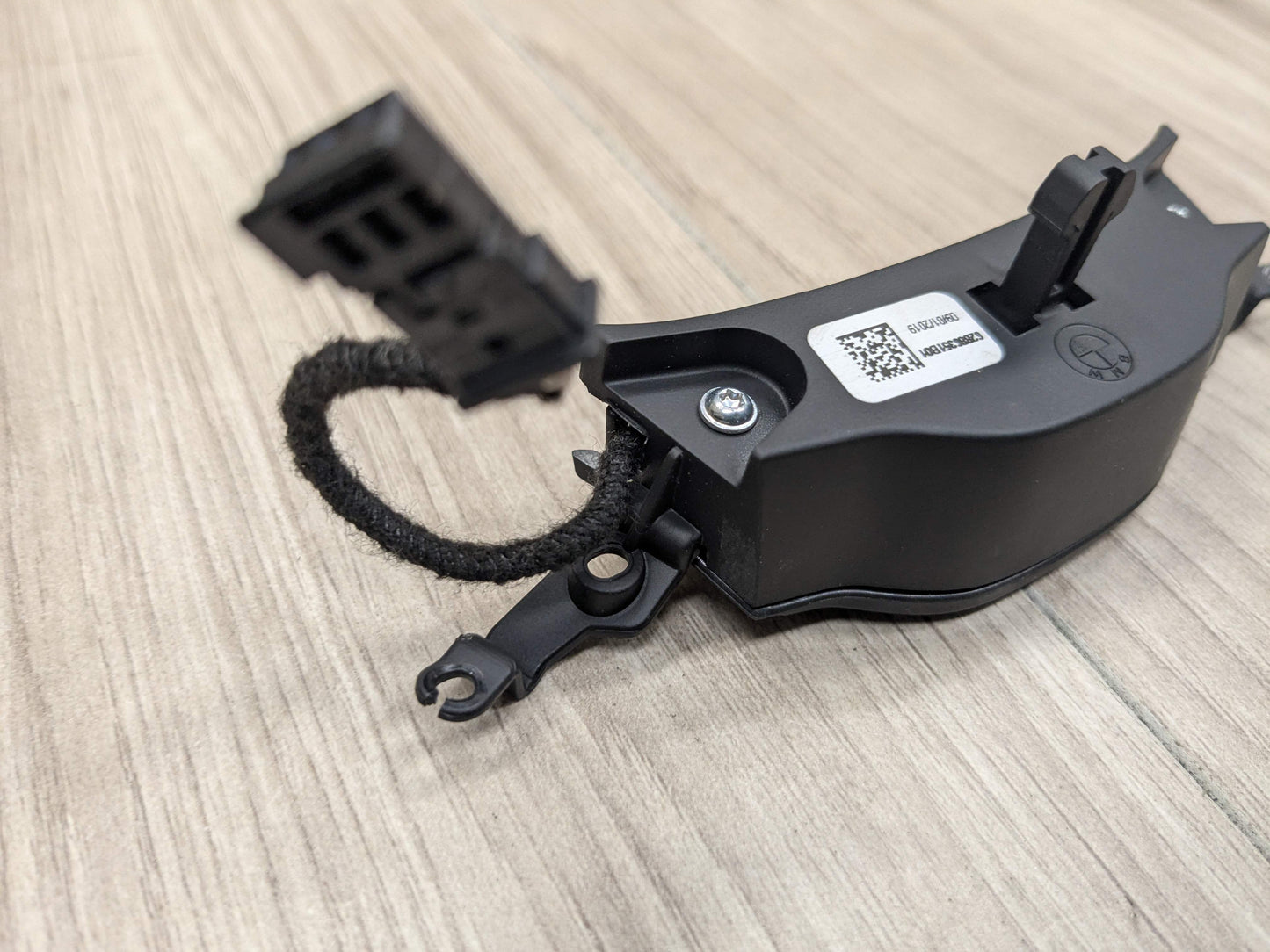 OEM BMW F44 G01 G05 G12 G20 G22 G26 G30 G42 Steering Wheel Heater Button Switch